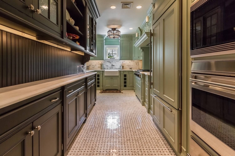 great room kitchen 02